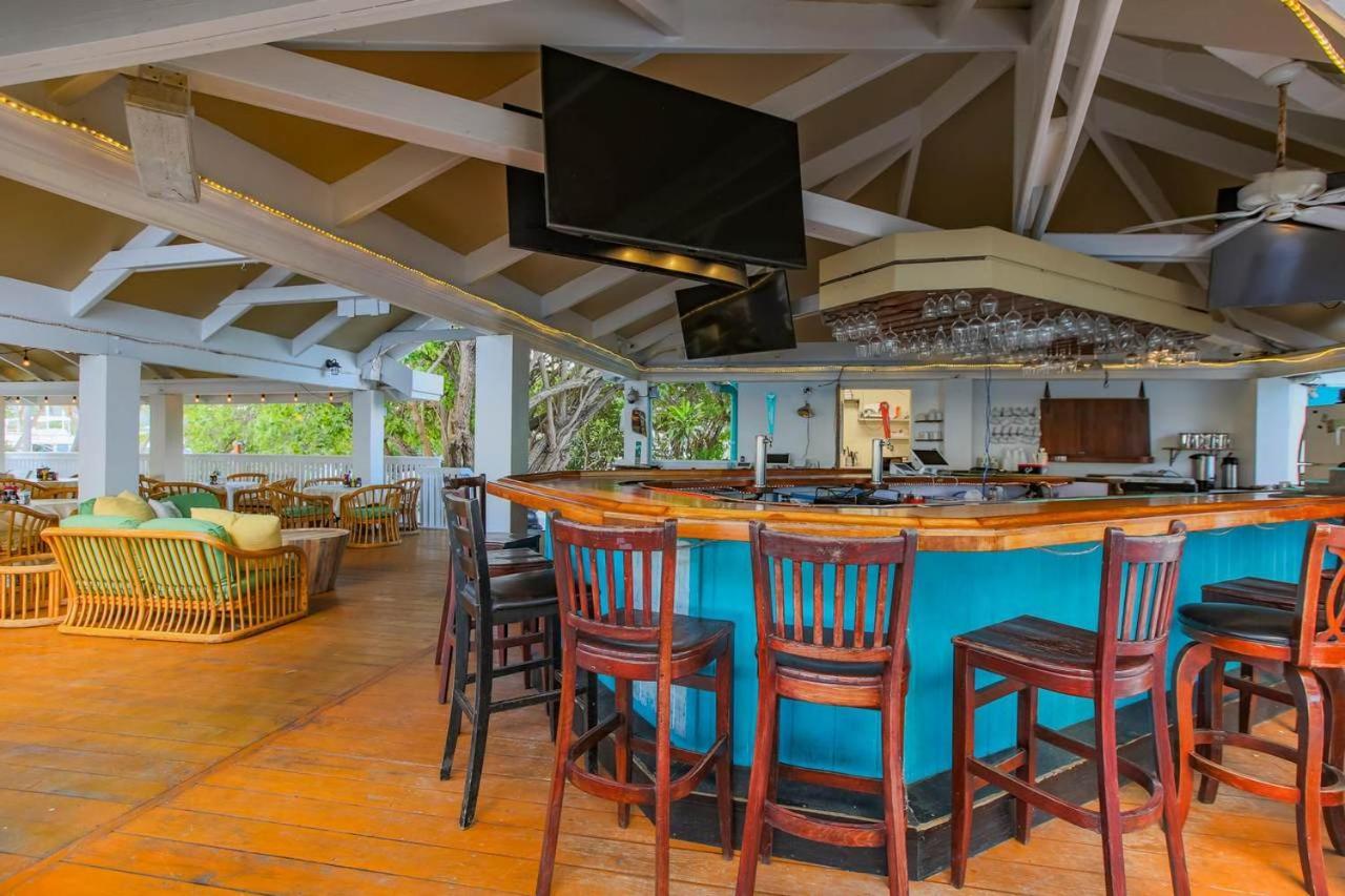 Tamarind Reef Resort Spa & Marina Christiansted Exterior foto